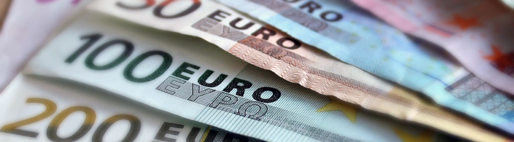 banknotes-g6c949f1aa-pixabay-martaposemuckel-1440.jpg